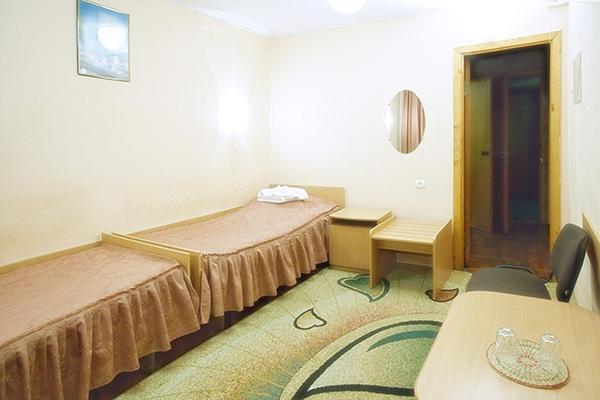 צ'רניהיב Profssoyuzny Hotel חדר תמונה