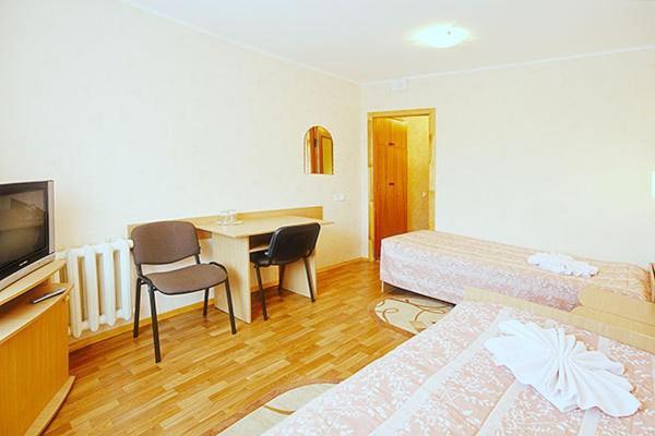 צ'רניהיב Profssoyuzny Hotel חדר תמונה