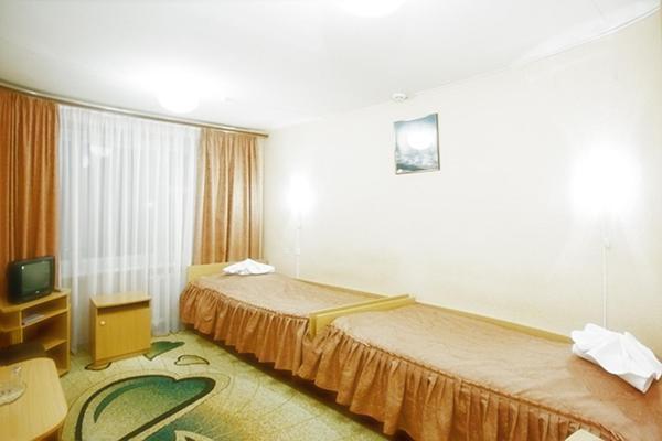 צ'רניהיב Profssoyuzny Hotel חדר תמונה