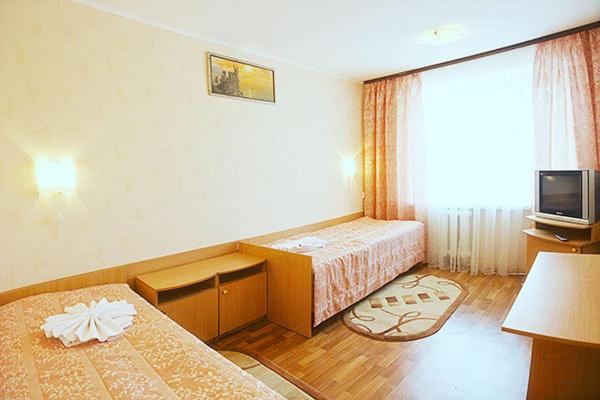 צ'רניהיב Profssoyuzny Hotel חדר תמונה
