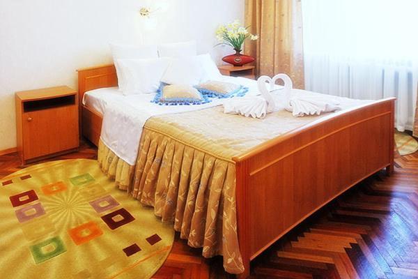 צ'רניהיב Profssoyuzny Hotel מראה חיצוני תמונה